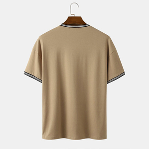 T-shirt à blocs de couleurs bicolores avec poches, en coton confortable pour le streetwear, personnalisable à prix abordable - Product Image 1