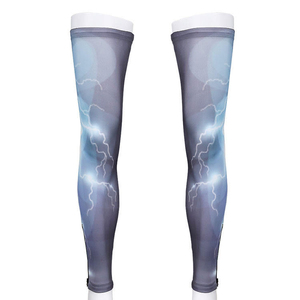Manchons de compression personnalisés pour les jambes – Fournisseur de vêtements de sport haute performance – Manchons de compression les plus vendus avec protection UV pour le sport - Product Image 3