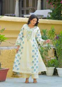 Ensemble de costume trois pièces en coton de luxe avec kurta imprimé, pantalon palazzo et dupatta doux pour femmes - Product Image 2