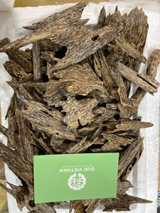 Best Quality <b>OUD</b> VIETNAM Ant Wood <b>Oud</b> Wood <b>Bakhoor</b> for Home Use Fragrance Vietnam All-Season Chips AOW2 Long Lasting Strong - Product Image 4