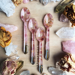 Modern Handmade Resin Spoon for Dining Decor and Elegant Serving - Product Image 1