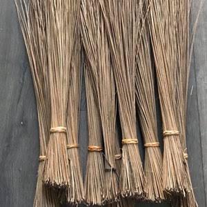 Palos de Escoba de Coco a Granel, Palos de Coco Naturales para Escobas Tradicionales y Domésticas - Product Image 6