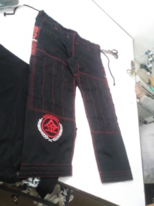 Fabricación de Kimonos de BJJ Personalizados, Tejido de Perlas, Doble Tejido, Resistente, Tejido Dorado, Ripstop, 100% Algodón, 460g, Secado Rápido, Transpirable - Product Image 6