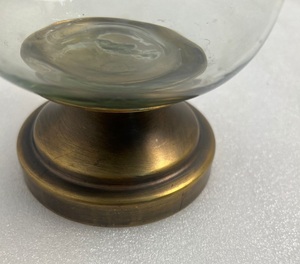Portavelas de vidrio y hierro de estilo antiguo con cubierta transparente para decoración del hogar a precio de mayoreo. - Product Image 2