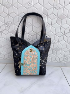 Bolso bandolera de cuero vacuno metálico de última moda, hecho a mano, elegante, bolso cruzado de lujo, estilo bohemio. - Product Image 1