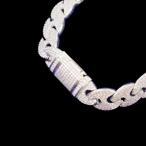 Collier pendentif étoile de David en or massif 18 carats vintage unisexe Krishnavii KN 027 avec diamant cultivé en laboratoire pour fiançailles - Product Image 4