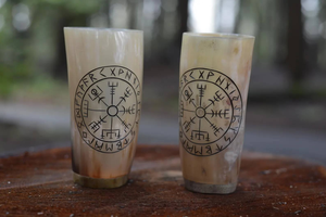 Verres à shot miniatures en corne naturelle pour vodka et tequila, avec couvercle, écologiques, polis, faits à la main, durables, de haute qualité, logo personnalisé, vente en gros - Product Image 5