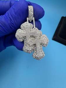 Colgante de Cruz Cristiana con Moissanita, Plata de Ley 925, Corte Brillante Redondo, Amuleto de Lujo con Temática Religiosa para Unisex - Product Image 4