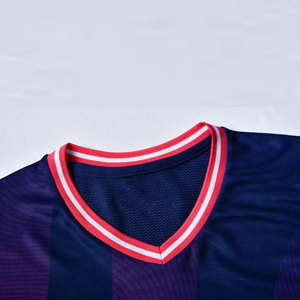 Uniforme de Fútbol de Primera Calidad para Hombre con Logotipo Personalizado, Color Sólido, Tela 100% Poliéster Transpirable, Disponible en Todos los Colores - Product Image 3