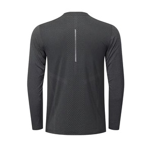 Fabricant de T-shirts d'entraînement à compression personnalisés, T-shirts de fitness pour la salle de sport, séchage rapide, évacuation de l'humidité, polyester, élasthanne, marque privée - Product Image 6
