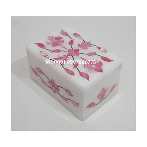 Magnifiques boîtes à bijoux rectangulaires en marbre doré et blanc avec incrustations de nacre, design artisanal, pour cadeaux d'affaires - Product Image 2