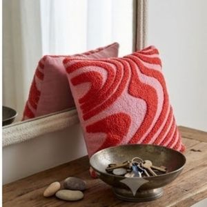 Housse de coussin carrée en chenille géométrique abstraite moderne de qualité supérieure, tricotée à la main, rouge rose, décoration intérieure, en vente - Product Image 4