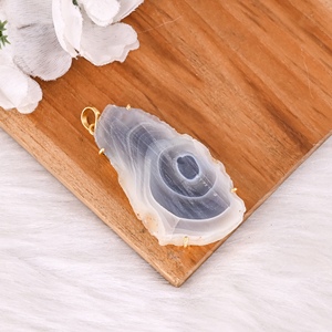 จี้หินอาเกตบราซิลธรรมชาติทรงสไลซ์ ประดับด้วยทองเหลือง - Product Image 3