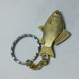 Porte-clés vintage en laiton en forme de poisson, fait main, en métal, décoratif, nautique, cadeau souvenir, accessoire - Product Image 6
