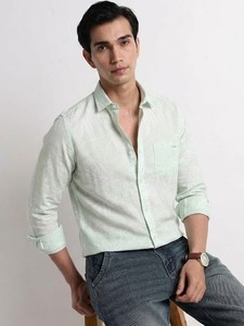 Chemise décontractée pour homme, vert clair uni, manches longues, col rabattu, coupe classique, lin et coton, style été - Product Image 1