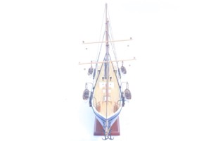 Modèle réduit en bois de bateau historique américain POLARIS, artisanat - Product Image 4