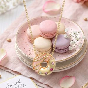 Lindo Collar con Colgante de Latón y Circonita en Forma de Donut para Mujer, Joyería de Moda, Venta al por Mayor - Product Image 4