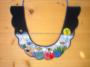 Luxueux collier brodé à la main fabriqué avec des perles de verre pour créer une déclaration étonnante pour chaque moment spécial - Product Image 4