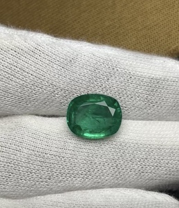 Esmeralda de Zambia de Alta Calidad, Corte Cojín, Gema Verde para Joyería, Precio al por Mayor - Product Image 3