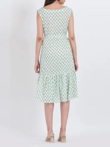 Robe midi en coton sans manches à motifs floraux, de qualité excellente, légère et confortable, tenue d'été disponible à la vente - Product Image 2