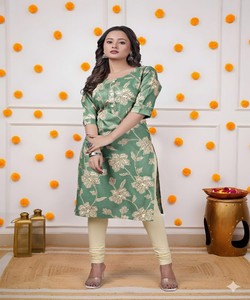 Kurta de Algodón con Estampado Floral para Mujer, Largo Midi, Corte Regular, Estilo Tradicional Informal de India y Pakistán, Verde AARVI 853656 - Product Image 1