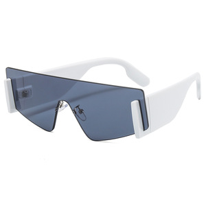 High Quality New Style Luxury <b>Sunglasses</b> for Men and Women Popular Street Photography Frame in Clear PC with UV400 Lenses - Product Image 3
