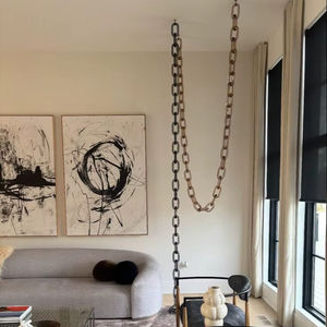 Sculpture suspendue au plafond en chaîne de résine beige, décoration à boucles entrelacées, décoration moderne pour salon, installation personnalisée - Product Image 1