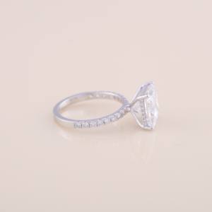 Bague de fiançailles/mariage en diamant de laboratoire taille princesse certifié IGI avec bande pavée en argent sterling 925 massif - Product Image 5