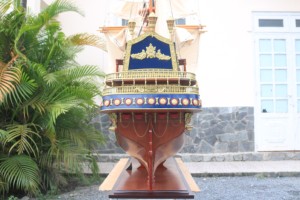 เรือจำลองสเปน SAN FELIPE X ขนาดใหญ่ 240 ซม. ทำด้วยมือ ขัดเงา ตกแต่งบ้านสำหรับคนรักเรือเดินสมุทร - Product Image 6