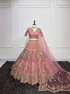 BD lanza su lehenga de red de mariposa con vuelo de 4 metros, de calidad excepcional, con capas de cancan y lona, una fusión perfecta. - Product Image 3
