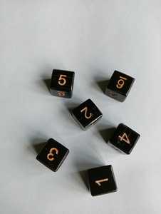 Dados de Juego Cúbicos de Cuerno de Búfalo Blanco Pulido Hechos a Mano de Alta Calidad, Diseño Personalizado, Tamaño de 10 mm, Resistentes al Agua, Logotipo Personalizado, Naturales - Product Image 1