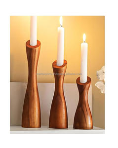 Bougeoir en bois artisanal exquis pour la décoration intérieure Bougeoir en bois de manguier de qualité supérieure Support de pilier - Product Image 1