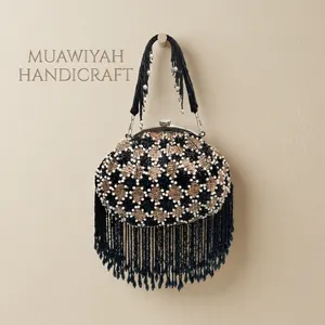 Sac de soirée perlé traditionnel, style vintage, avec fermoir et pompons pour femme, doublure en tissu de qualité supérieure et fermoir métallique durable - Product Image 5