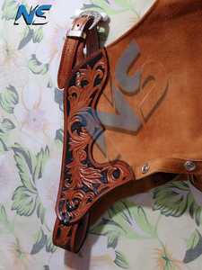 Chaps de Rodeo Western Professionnels en Cuir, Taille Haute, Longueur Intégrale, Noirs, Gaufrés, Sans Manches, Fermeture Boutonnée - Product Image 3