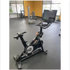 Mejor precio de bicicleta de ciclismo indoor comercial S22i Studio Cycle, bicicleta de entrenamiento interactiva con resistencia ajustable. - Product Image 1
