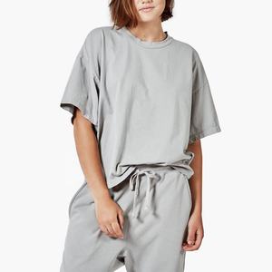 Conjuntos Deportivos de Alta Calidad para Mujer, Ropa Deportiva de Calle 100% Algodón, Ropa Deportiva para Gimnasio, Conjuntos Deportivos Personalizados para Mujer - Product Image 1