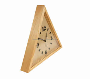 Belle horloge murale en bois de style moderne, faite à la main, de forme triangulaire, pour la décoration de la maison, du bureau et du studio, idéale pour le salon - Product Image 3