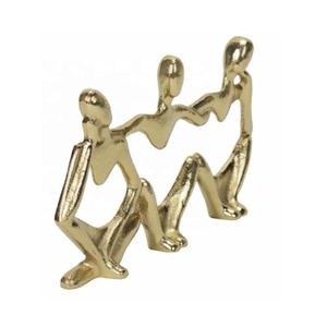 ประติมากรรมอลูมิเนียมสามคนการมองเห็นพื้นที่แสดงศิลปะรูปปั้นที่ทันสมัยของตกแต่งห้องโถงของตกแต่งงานฝีมือโลหะ - Product Image 2