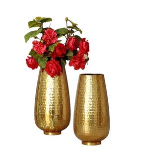 Juego de 2 elegantes jarrones de hierro para decoración del hogar, hechos a mano, de metal dorado, para sala de estar y oficina, ideales para regalo. - Product Image 6