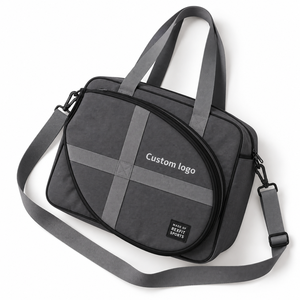 Sac de transport personnalisé pour raquette de squash avec poche avant zippée arrondie et bandoulière réglable pour équipement de sport - Product Image 1