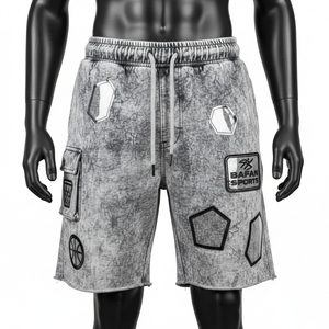 กางเกงขาสั้นผู้ชายผ้าฝ้ายฟลีซพรีเมียม 340 GSM สีเทา ล้างสีแบบแอซิดวอช แต่งแพทช์ปักลายโลโก้ - Product Image 1