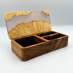 Caja de joyería de resina de madera, caja de almacenamiento minimalista rectangular, organizador decorativo para dormitorio, caja de almacenamiento de lujo hecha a mano - Product Image 1