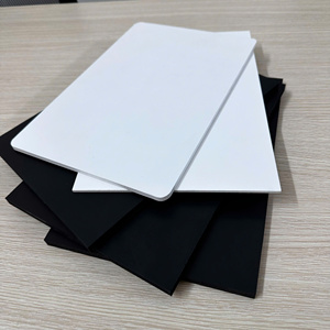 Lámina de PVC Expandido 1220x2440mm con Servicio de Corte, Características UV/Resistentes al Fuego/Antienvejecimiento para Producción de Señales Interiores/Exteriores - Product Image 1