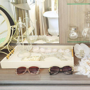 Plateau de service décoratif de luxe avec poignées métalliques, plateau de présentation moderne pour la maison, la table basse, l'hôtel et l'hôtellerie - Product Image 3