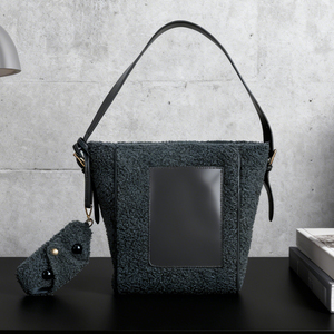 Sac seau personnalisé pour femme en similicuir et fausse fourrure, avec fermeture éclair, sac à main tendance pour l'hiver et le quotidien - Product Image 2