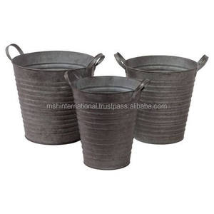 Maceta de metal Suministros para el hogar y el jardín Maceta con acabado rústico Maceta decorativa única disponible en formas personalizadas - Product Image 5