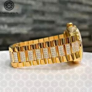 Reloj de Lujo Charm Jewels con Caja Dorada, Movimiento Mecánico, Correa de 20 mm, Cierre Oculto de Botón, Diseño Masculino, Esfera de 40 mm, Resistente al Agua 10 Bar - Product Image 3