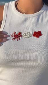 Débardeur tendance brodé de perles pour femmes avec des perles faites à la main, parfait pour les tenues élégantes de fête et festives - Product Image 5