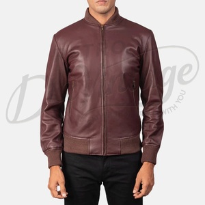 Chaqueta bomber de cuero liso color borgoña intenso con puños elásticos tonales y herrajes centrales de latón, venta al por mayor. - Product Image 3