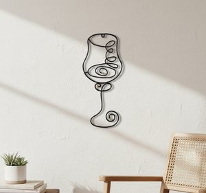 Arte de pared de hierro hecho a mano con siluetas estilizadas de copas de vino en espiral y elegantes acabados en pintura en polvo negra. - Product Image 6